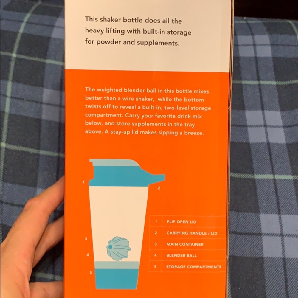 Shaker Bottle - Picture 3 of 6